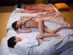 Em sinh viên dáng đẹp sáng đi học tối đi địt kiếm tiền