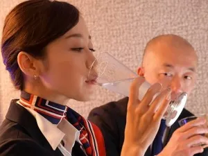 Em thư ký xinh đẹp bú buồi cực điệu nghệ