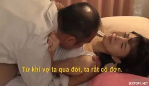 Con gái dam dang khi vô tình nhìn thấy bố dượng Trả bài với mẹ