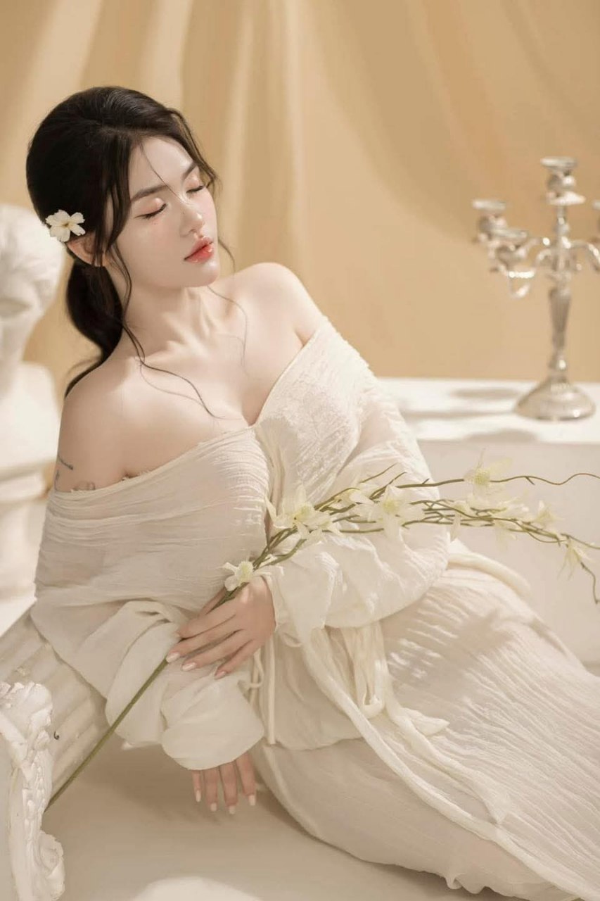 FC2PPV-1702136, FC2PPV-1702136 Khỏa thân hoàn toàn セックス?デ●尻バックとvị trí bình thường?エロいピース色でザーメンをMột số lượng lớn xuất tinh 【レビューphần thưởng đặc biệtあり】